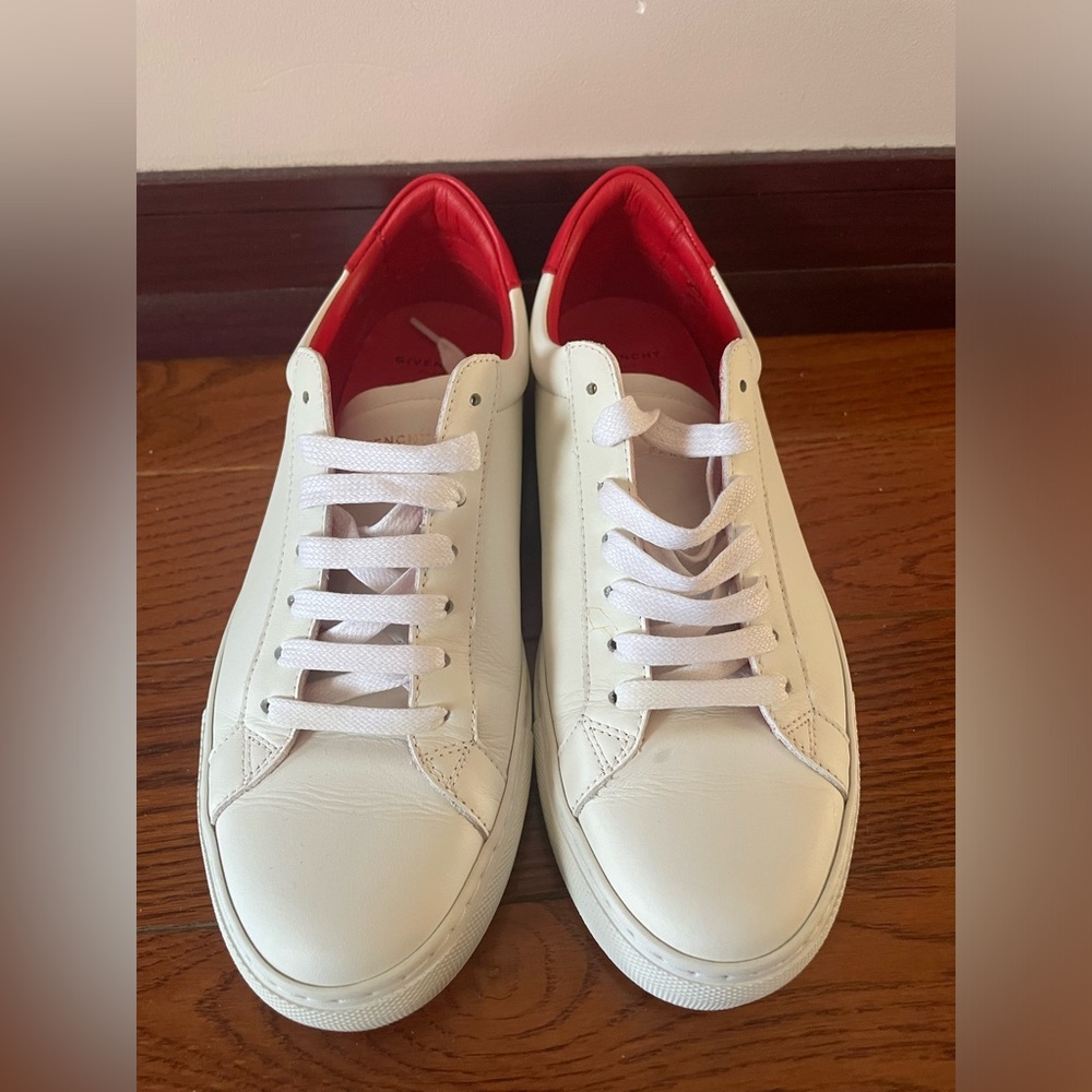 Givenchy White/Red Sneakers Size 37